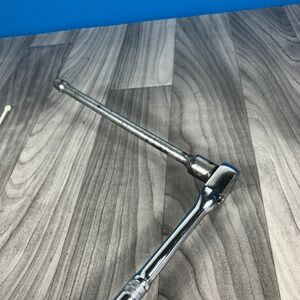 Husky 1/4 in. 72-126 Full Polish Ratchet & 10" Drive Extension